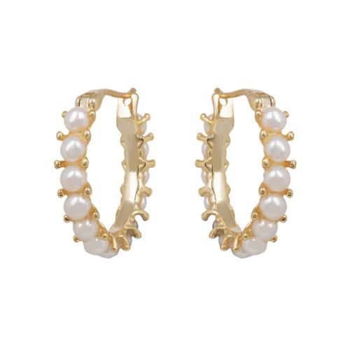 Gold hoop earrings encrusted with pearls 