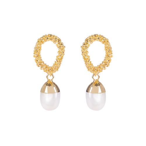 Drop earrings featuring a molten 20K gold plated brass, featuring a fresh water pearl.
